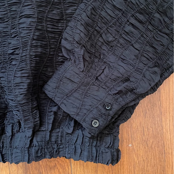 LaLavon Semi Shear Textured Ruched Elastic Waist  Feminine Blouse  Sz Medium - Picture 7 of 15